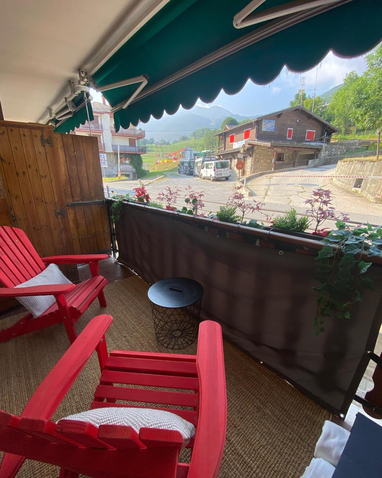 Little Canadian Lodge, Limone Limone Piemonte Exterior photo